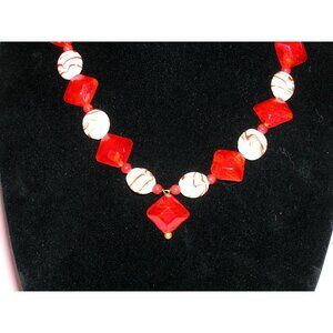 Red & White Glass Bead Necklace With Toggle Clasp